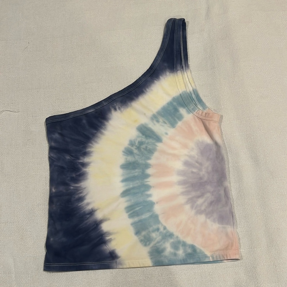 American Eagle one sided tank - Picture 1 of 3